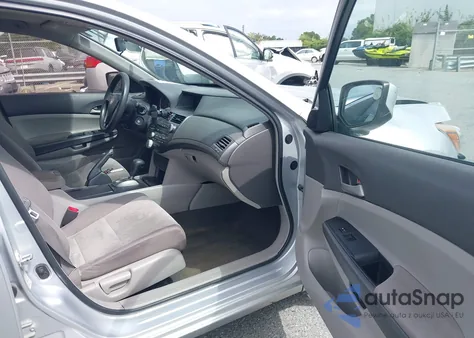 2009 Honda Accord 2.4 Lx from USA, damaged, VIN 1HGCP26359A197908